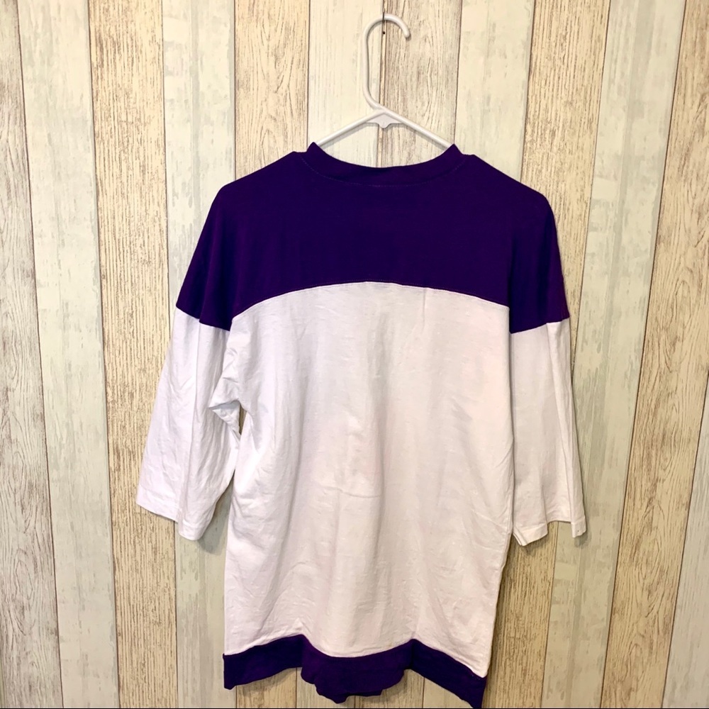 Vintage 1980s Basketball Graphic V-Neck Tee - Picture 6 of 8